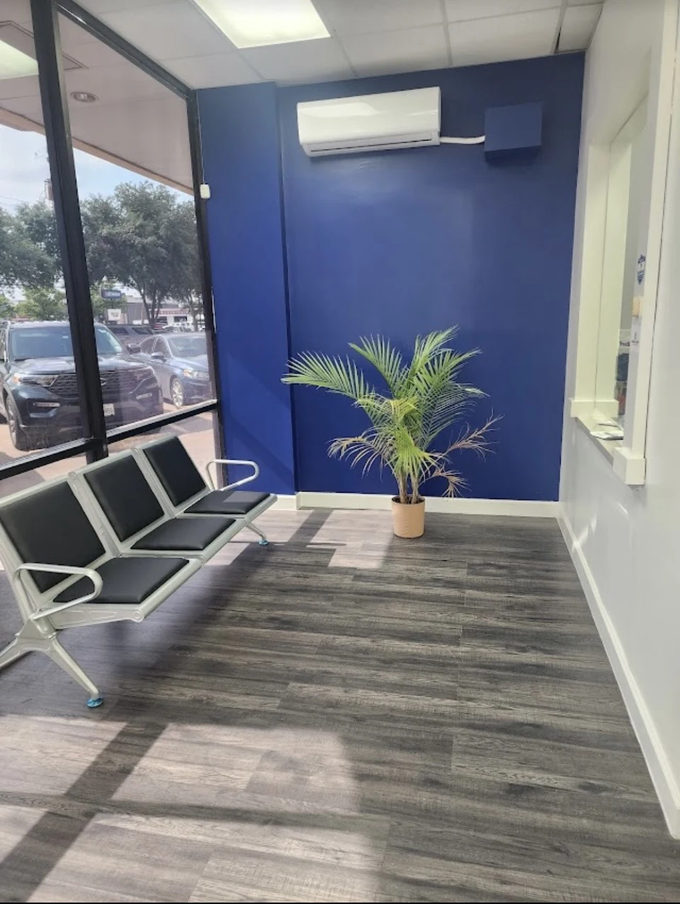 Sala de espera de Clínica Mundo Latino en Houston